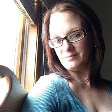 Karen Bortz's Instagram, Twitter & Facebook