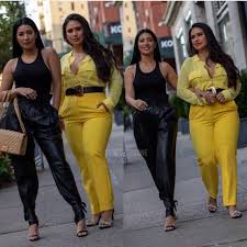 Simone e simaria músicas novas 2021; Anitta E Simone E Simaria On Instagram Plenas Pantsuit Capri Pants Pants
