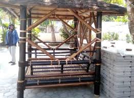 Pada dasarnya bahan bambu merupakan material yang mudah. Kerajinan Bambu Yang Berkualitas