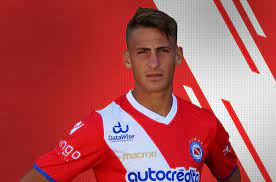 Braian romero, que no será tenido en cuenta por lucas pusineri, podría continuar su carrera braian romero se irá de independiente en las próximas horas. Braian Romero Sera El Segundo Refuerzo La Caldera Del Diablo