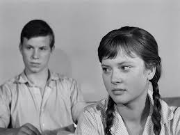 Seinen ersten großen erfolg feierte fritz wepper bereits im alter von 18 jahren in bernhard wickis legendärem film die brücke (1959). The Bridge 1959 Photo Gallery Imdb