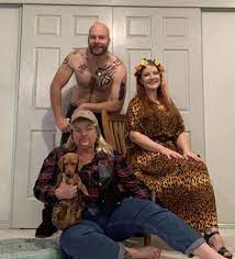 The Tiger King Challenge Is Now A Thing And Here Are 58 Of The Best Attempts At It Popular Halloween Costumes Easy College Halloween Costumes Halloween Costumes College