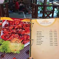 It is the home of a politically prominent family named upadhyaya. Amazing Food Good Service English Satisfying Price Very Affordable And Cheap Picture Of Bale Timoho Yogyakarta Region Tripadvisor