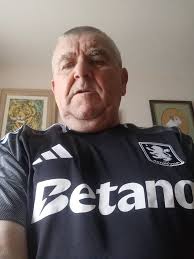 Our away shirt is 𝗼𝘂𝘁 𝗻𝗼𝘄 🤩 Tap below to visit our online Club Shop  or buy in-person before today's friendly ⤵️