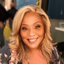 Angela Menefee's Instagram, Twitter & Facebook