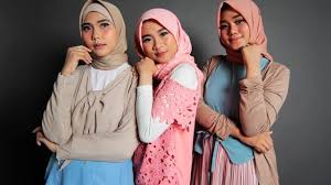 The hijab does not have to be of specific style, shape, color or fabric. 12 Different Ways To Wear Hijab On World Hijab Day The Chicsta Blog
