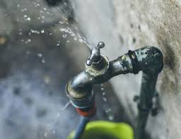 Fixing Banging Plumbing Pipes Due To Water Hammer Plumbing Commercial Faucets Diy Furniture Redo