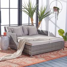 Guest bedroom decor room ideas bedroom men bedroom living room and bedroom in one men's bedroom design bedroom ideas for men find inspiration for every room in your home with beach cottage decor. Beach House Patio Furniture Outdoor Furniture For A Coastal Flair Seashell Madness