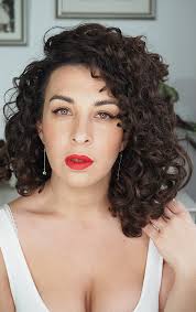 Here's how to get the job done. 7 Hair Styles To Make Your Wash Days Last Longer Curly Cailin