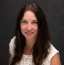 Phillips Pet Food & Supplies Welcomes Back Jessica Farina-Morris as Vice  President, Marketing & Merchandising