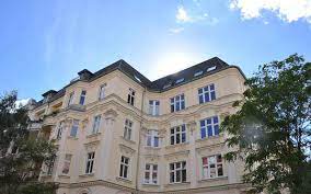 Wir vermitteln und betreuen professionell immobilien und mietwohnungen in berlin und im umland. Merkur Betreuungs Und Vermittlungs Gmbh Ihr Spezialist In Sachen Vermietung Und Vermittlung Von Wohnraum Und Gewerbe In Berlin