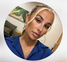 Extensions Professionals in Poole, CHE, Gb