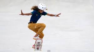 Skate brasileiro entra na reta final antes da estreia nas olimpíadas no dew tour des moines. Rayssa Leal Faz Historia No Skate Aos 13 Anos Fadinha E Prata Nas Olimpiadas