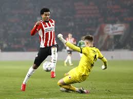 Tillman in goed overleg naar Qatar voor verdere behandeling van  enkelblessure, bij superspecialist