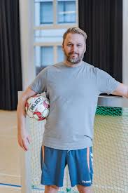 Medarbejdere og bestyrelse på Brande Højskole