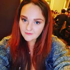 Vicky Mace (@MickyVace)