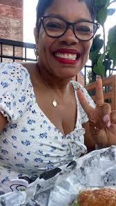 My weekly visit to @littleloafdeli! Different day. Same great vibe!  🥪✅❤️💯, ., #mimisyogakids #yogalove #supportisaverb #communitymarket