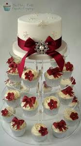 Pin By Siham Malak On Stuff To Try Christmas Wedding Cakes Wedding Cakes With Cupcakes Burgundy Wedding Cake