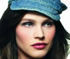 Patricia Mansfield's Instagram, Twitter & Facebook