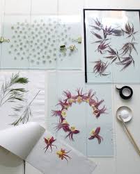 Pressing fresh flowers is a great way to preserve their natural beauty, and by decorating your phone case with them, you can showcase their vivid colors buy or diy: Modern Pressed Botanicals Diy Pressed Flower Crafts Pressed Flowers Pressed Flower Art