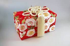 クリックすると新しいウィンドウで開きます 手工芸 日本刺繍 宝石箱