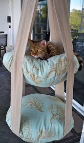 Idee Fur Katzenbaum Com Imagens Brinquedos De Gato Diy Mobilia Para Gatos Arvore Para Gato