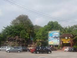 Jika lepas puas berjalan di dalam taman buaya melaka sdn. Taman Buaya Melaka Mapio Net