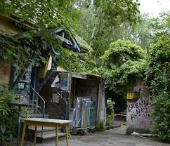 Our tour continues in germany, where we are going to discover another cultural organization it is called haus mainusch (house mainusch), located at the very end of the student. Haus Mainusch Selbstverwaltetes Zentrum Auf Dem Uni Campus Mainz