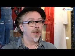 Hard Rock Café displaces music memorabilia collection