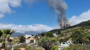 Apesar disso, um estudo britânico indica que uma forte erupção do vulcão cumbre vieja, nas canárias, poderia desencadear ondas gigantes que chegariam até as regiões norte e nordeste. Gwxfwtfcy3bzbm