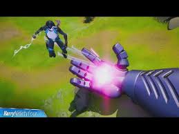 Ten presente que tiene muchísima vida, se regenera y, si cae al suelo, puede levantarse de nuevo. Fortnite Come Ottenere La Skin Di Wolverine Guida Gaminghw