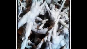Bugün bu hafta bu ay bu yıl geçen yıl. La Caduta Degli Angeli Ribelli Periodico Daily