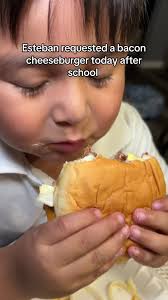 Esteban Bacon Cheeseburger