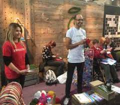 For every smoothie with a hat sold, innocent kindlydonated 25p to age uk oxfordshire. The Innocent Big Knit