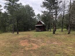 Small One Room Cabin On 6 5 Ac 1 2 Mile To White River 2 Miles To Mt Olive Access 3 Miles To Devils Backbone Arkansas Real Estate Mountain View White River