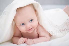 Nicht wenige machen mit drei jahren noch gerne nachmittags ein schläfchen. Decke Oder Schlafsack So Schlaft Ein Baby Warm Und Sicher Vaterfreuden De Die Seite Fur Vater