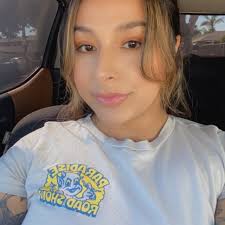 Carol Ceja's Instagram, Twitter & Facebook