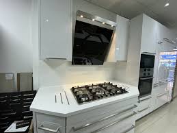 Enjoy free shipping on most stuff, even big stuff. Ex Display Eggersmann Dallas Icy White Gloss Lacquered Finish Kitchen Worktops With Appliances The Used Kitchen Company