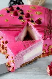 Entremet Fruits Rouges Insert Panna Cotta Glacage Miroir Les Delices De Marina Entremet Fruits Rouges Mousse De Fruits Rouges Patisserie