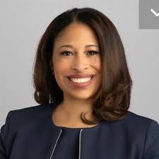 Courtney Gibson's Instagram, Twitter & Facebook