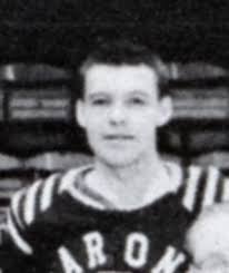 Player photos for the 1957-58 Chatham Maroons at hockeydb.com