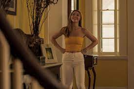 Jul 28, 2021 · your celebrity destination for the latest celebrity styles, clothes, outtfits, fashion and more. Madelyn Cline In Outer Banks Outer Banks Outfits Yellow Tube Top Swimsuit Fashion