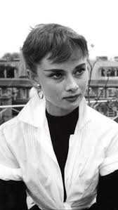 This reel was initially supposed to be a dedication to #AudreyHepburn