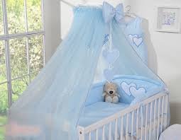 Himmel über kinderbett ikea kura hausbett die besten ideen zum schlafen unterm. Hangende Herzen Betthimmel Fur Babybett Moskitonetz Blau