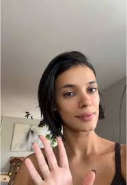 Debora Gore's Instagram, Twitter & Facebook