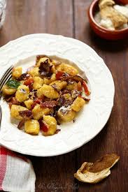 Gnocchi De Potiron Aux Cepes Seches Un Dejeuner De Soleil Gnocchi Recettes De Cuisine Potiron