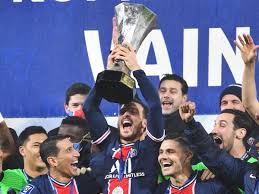 Tout sur l'uefa ligue des champions avec les matchs en direct, les buts en vidéo, les équipes et la composition des groupes, le calendrier, classement ldc et les tirages au sort. Psg Wins Trophee Des Champions Pochettino S First Trophy Sports Illustrated
