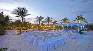 Key Largo Lighthouse Beach Weddings Florida Keys Wedding Venues Florida Destination Wedding Venues Florida Keys Wedding Venues Destination Wedding Cost