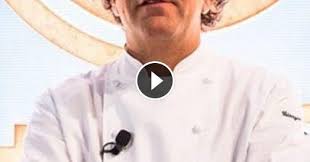 Cavolo cappuccio in agrodolce, salsa di mandorle e tahina, caviale di tartufo. Masterchef 8 Giorgio Locatelli Io Tirare Piatti Chi Lavora In Una Cucina Li Paga Quindi Non Li Rompe Il Fatto Quotidiano