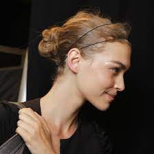 5 Easy Hairstyles For When Your Bangs Are In Limbo Growing Out Bangs Growing Out Fringe Fringe Hairstyles